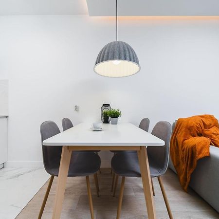 Sarah Apartments Old Town Краків Екстер'єр фото