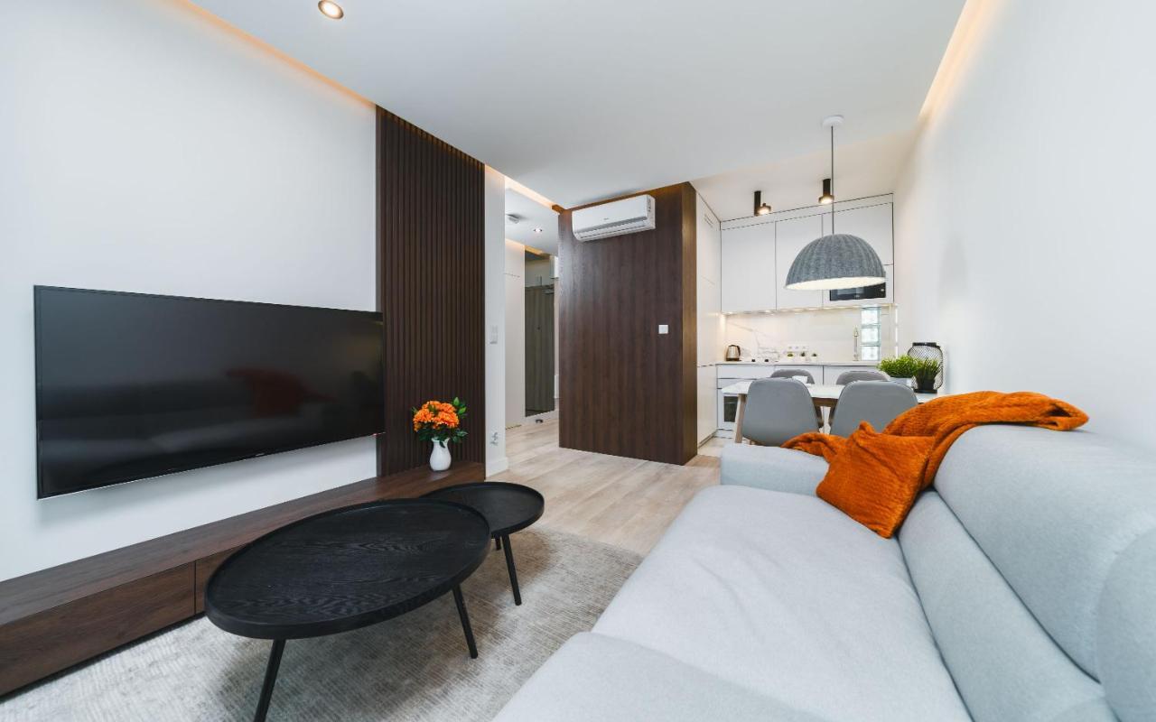 Sarah Apartments Old Town Краків Екстер'єр фото