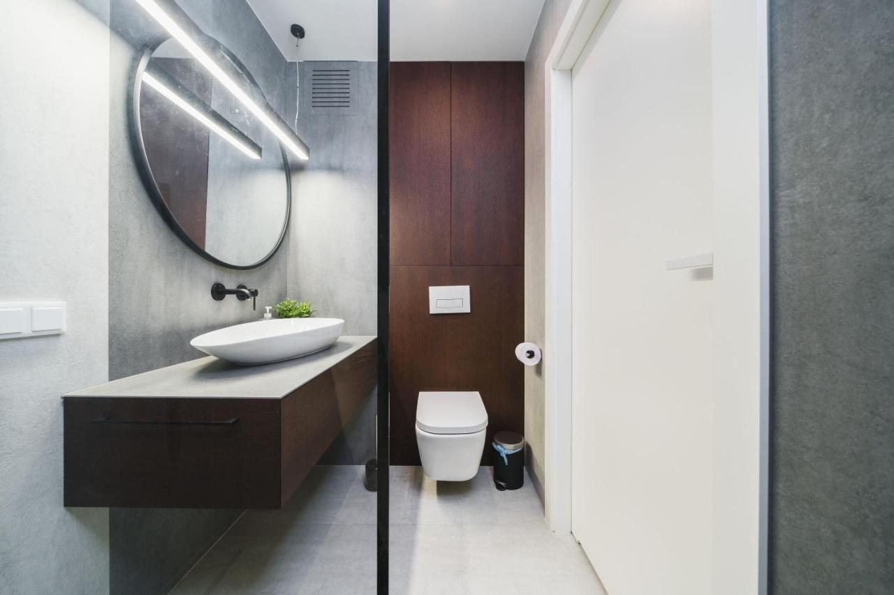 Sarah Apartments Old Town Краків Екстер'єр фото