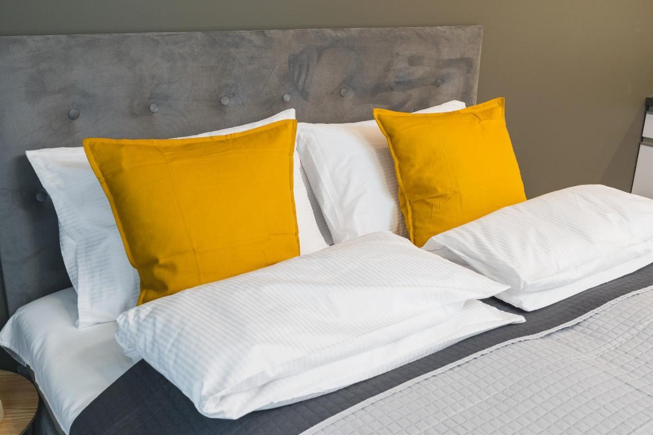 Sarah Apartments Old Town Краків Екстер'єр фото